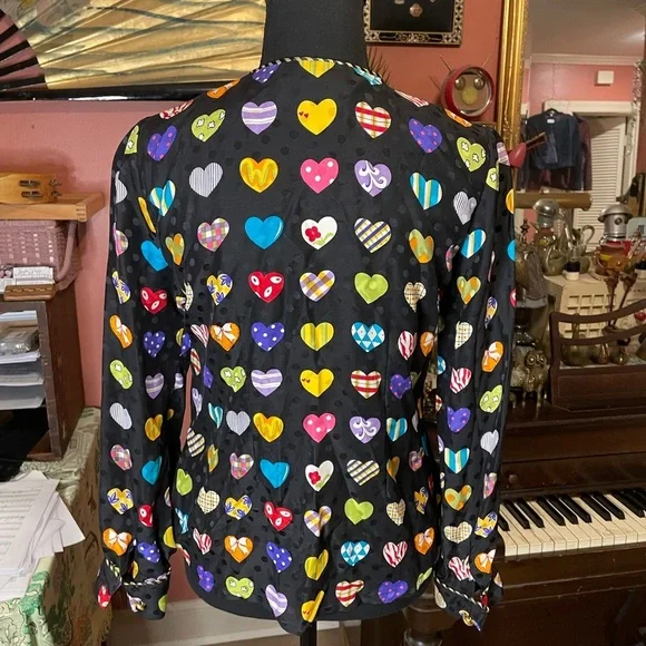 Maggy London Vintage 80s silk collarless blouse with multicolor heart design - Picture 2 of 3